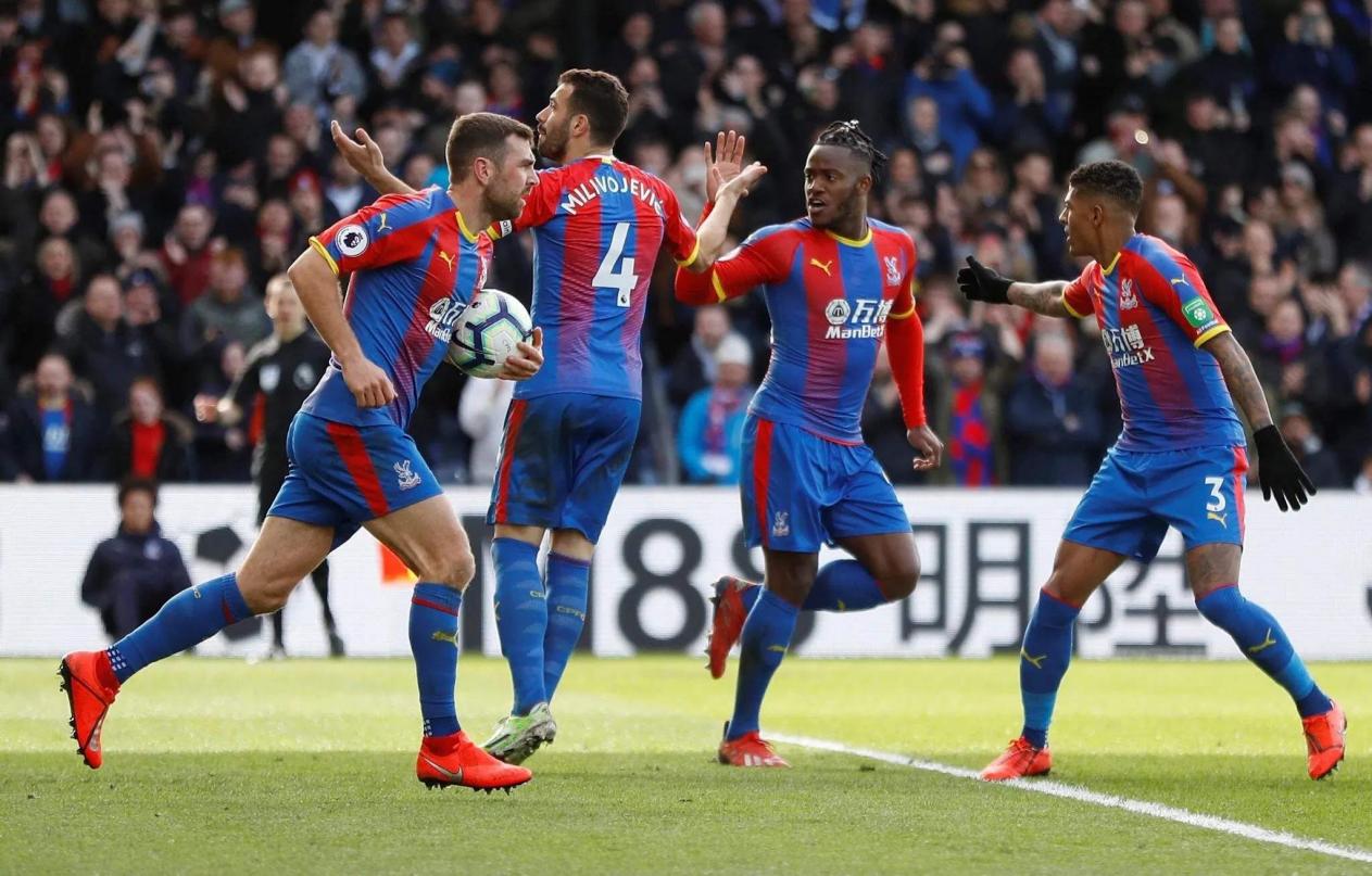 英媒：曼城、热刺和纽卡在关注韦斯利，但罗马并不想出售他