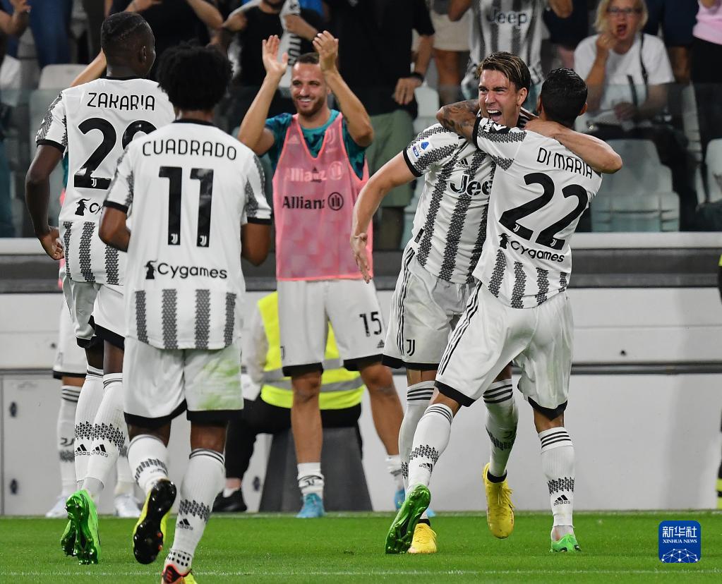 周冠宇成为F1凯迪拉克车队储备车手：我们赛道见！