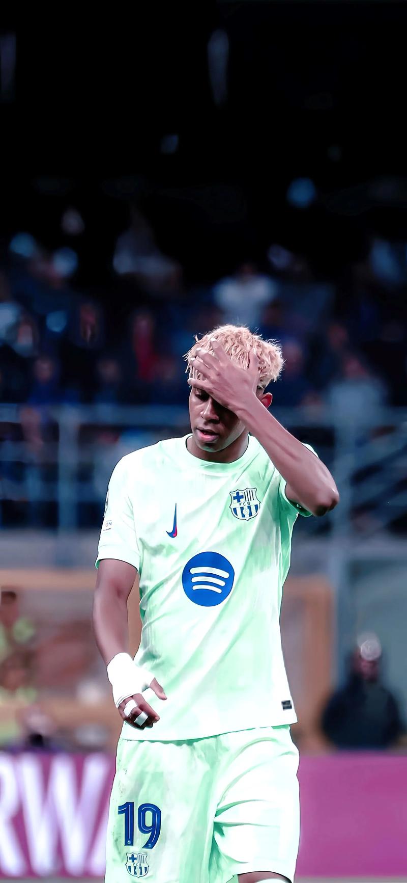 女子赛会纪录告破 扎西次仁夺国内男子冠军 2025 广州马拉松圆满落幕