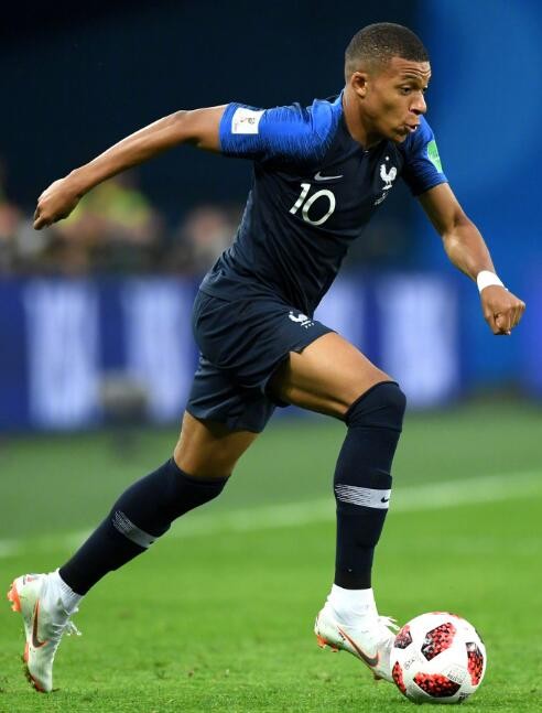 大场面先生，维尼修斯皇马生涯决赛已贡献9球6助