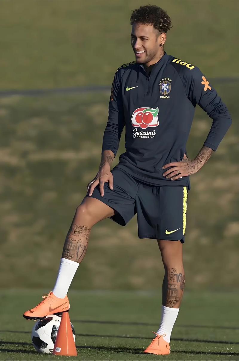 中国足球职业联赛颁奖会上海举行 各项最佳揭晓